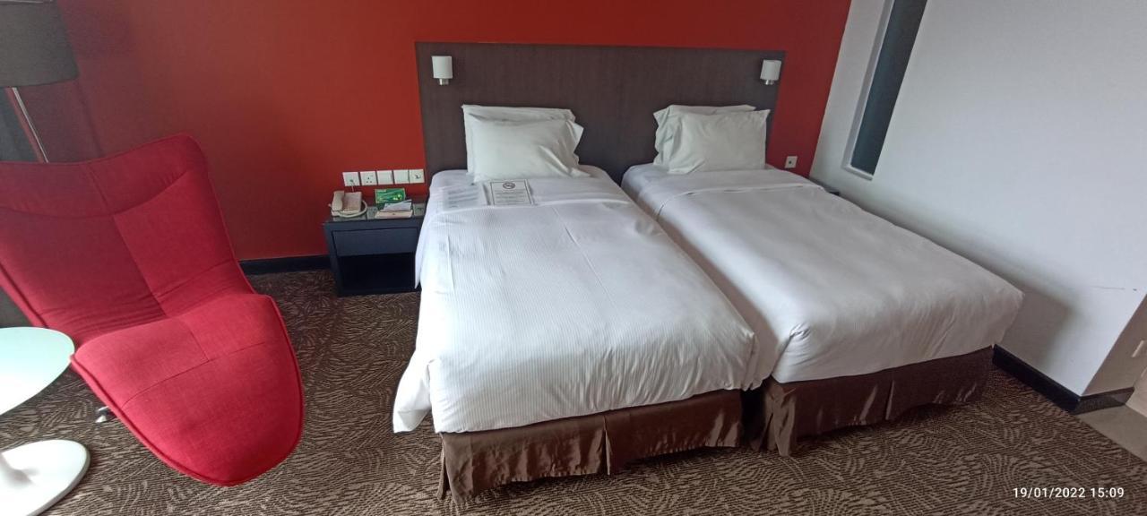 The Klagan Hotel Kota Kinabalu Esterno foto