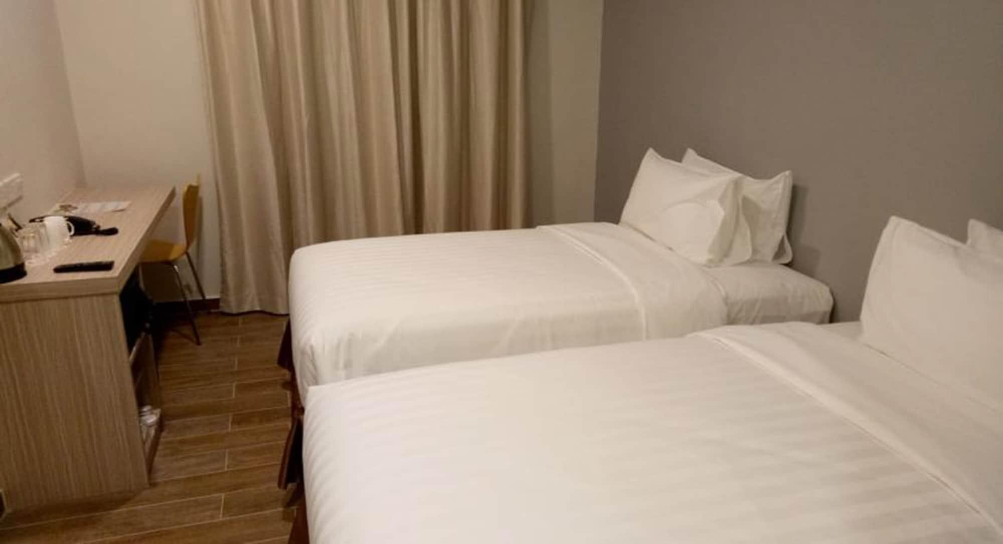 The Klagan Hotel Kota Kinabalu Esterno foto