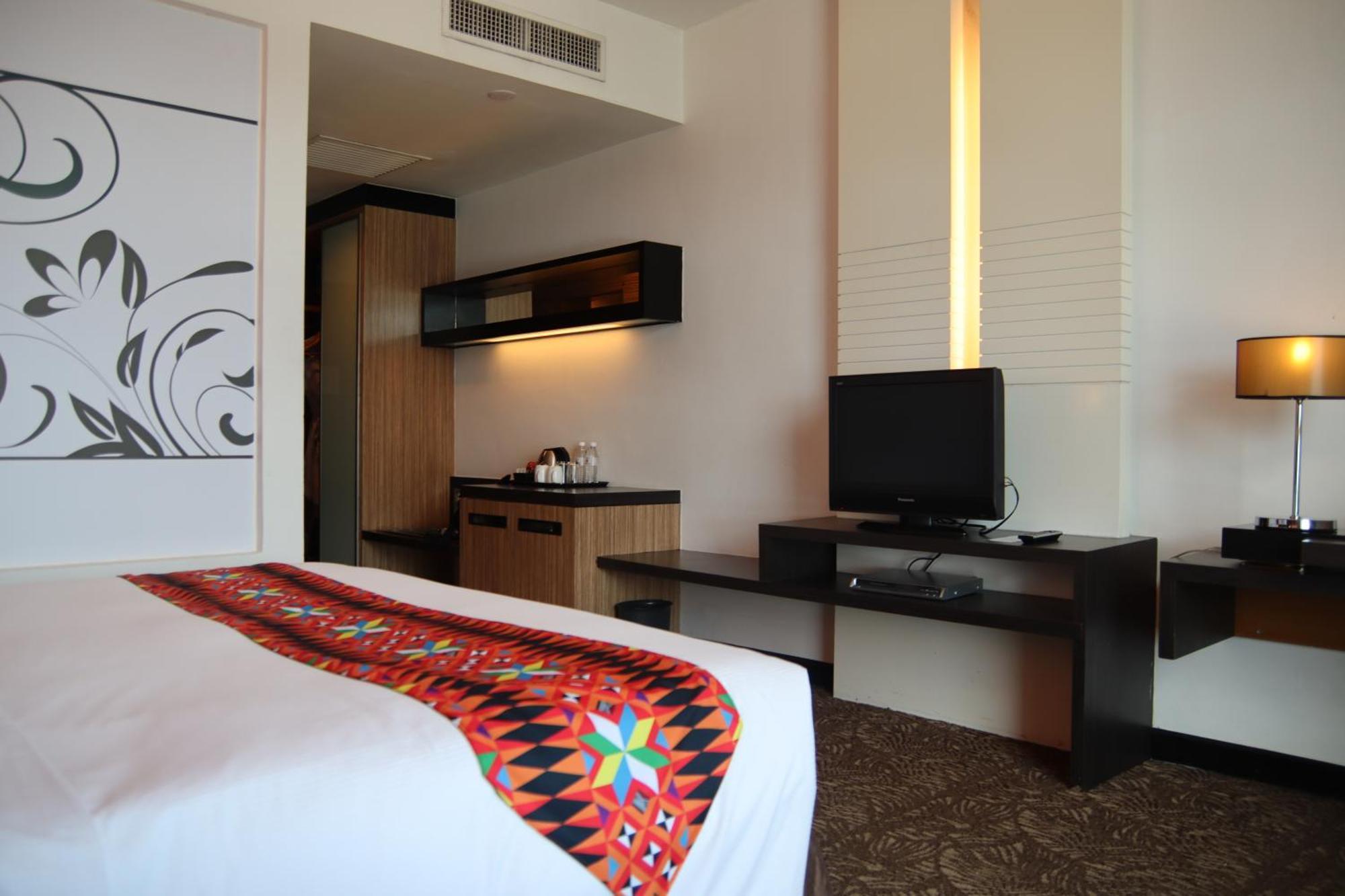 The Klagan Hotel Kota Kinabalu Esterno foto